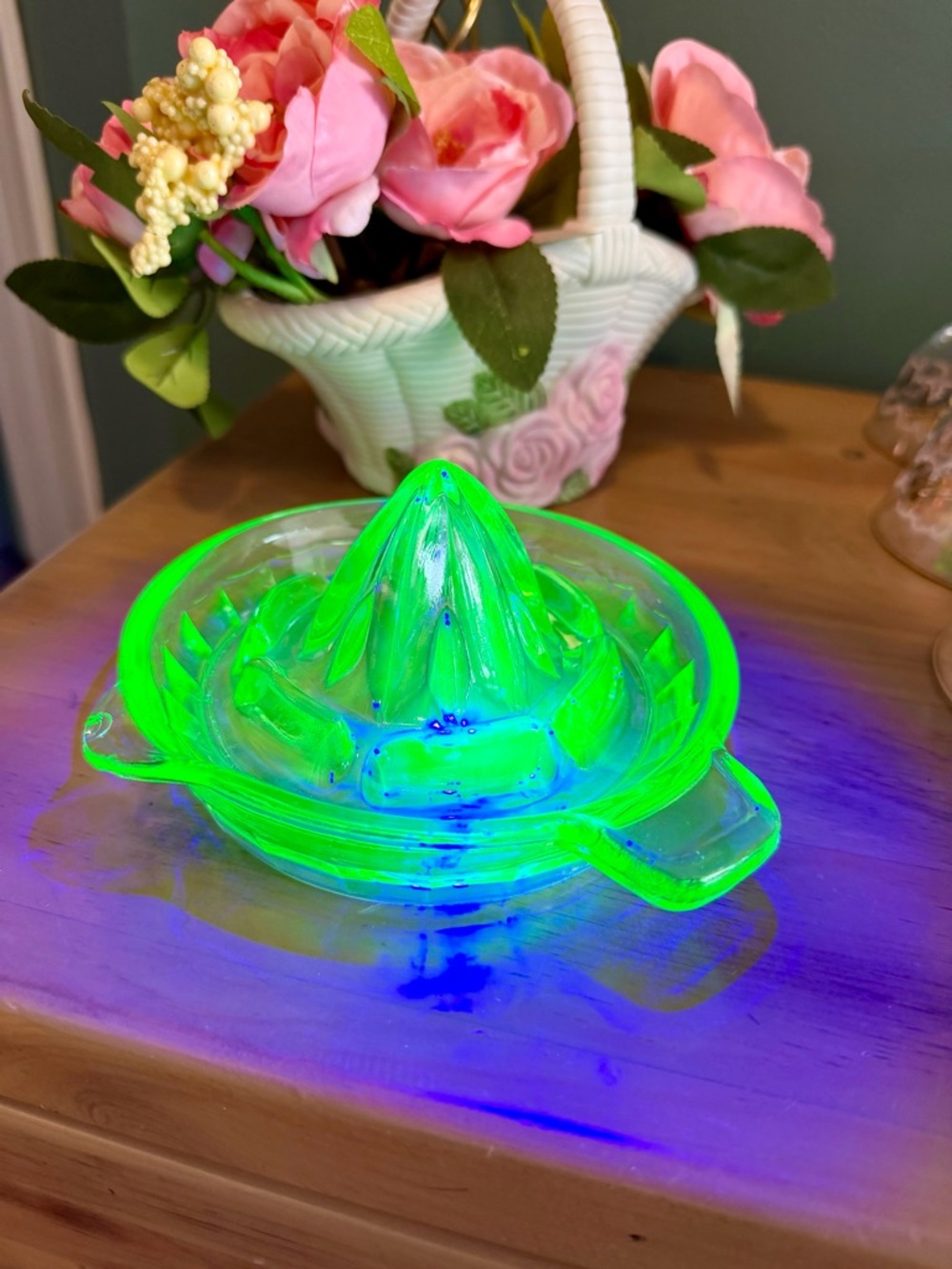Vintage Uranium Glass Juicer Reamer Green Depression Glass 1930s